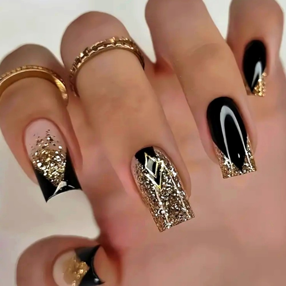 #30 Press On Nails